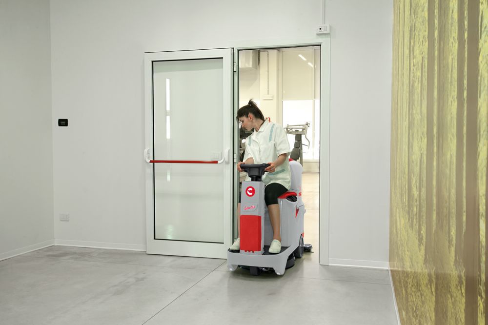 COMAC - Autolaveuse INNOVA 55 B – Image 2